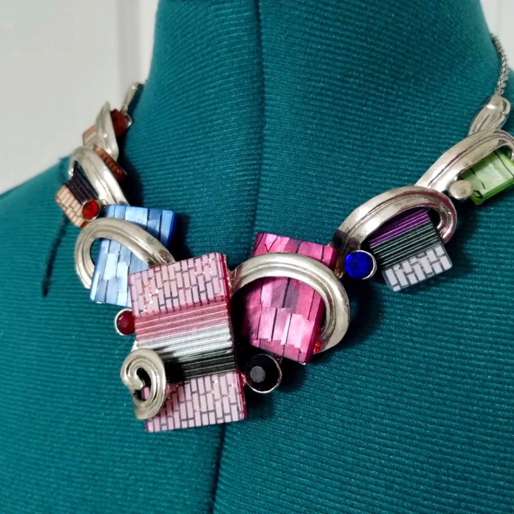 Abstract 80s 90s geometric glass and silver statement necklace